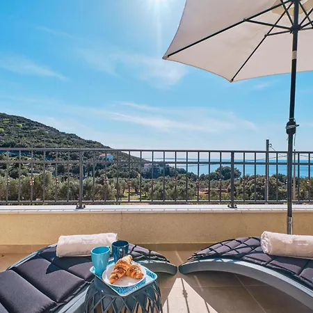 Mea Cres By Interhome Miholascica